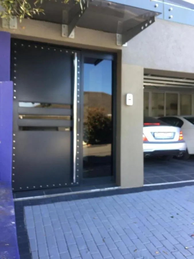 Gordon'S Shore Luxury Apartments - Solar Powered Gordons Bay