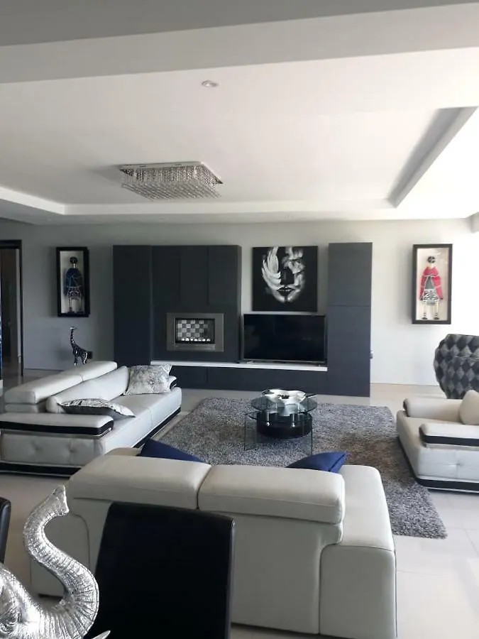 Gordon'S Shore Luxury Apartments - Solar Powered Gordons Bay