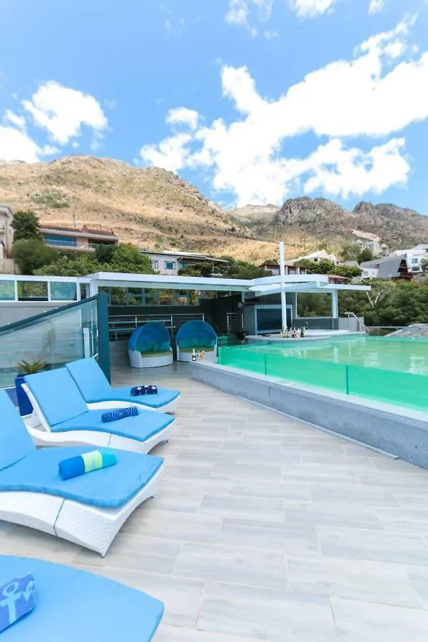 Gordon'S Shore Luxury Apartments - Solar Powered Gordons Bay