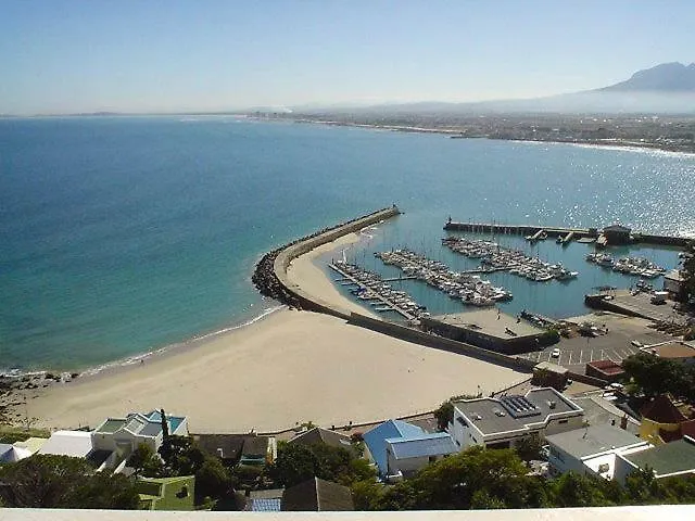 Gordon'S Shore Luxury Apartments - Solar Powered Gordonʼs Bay