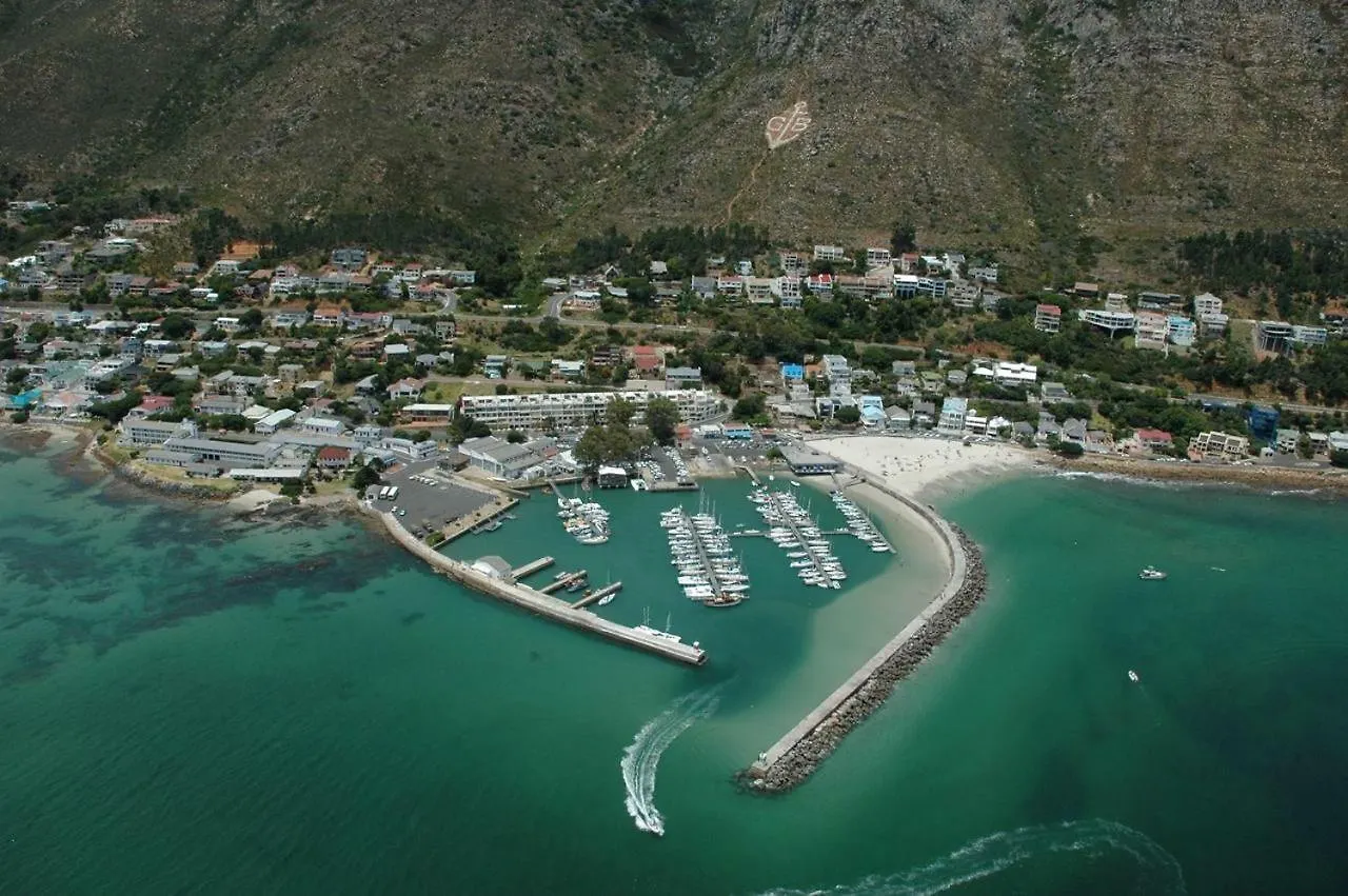Gordon'S Shore Luxury Apartments - Solar Powered Gordons Bay