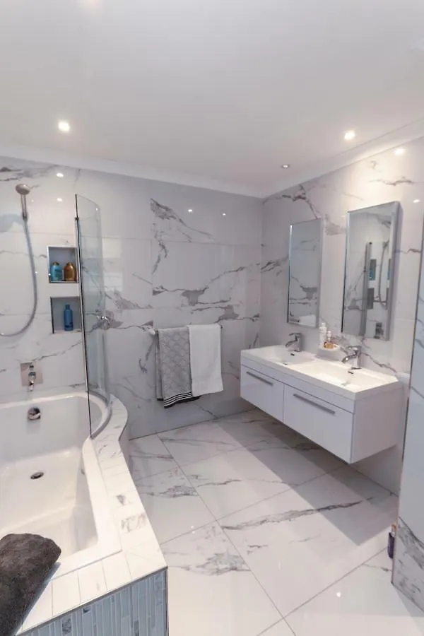 Gordon'S Shore Luxury Apartments - Solar Powered Gordons Bay