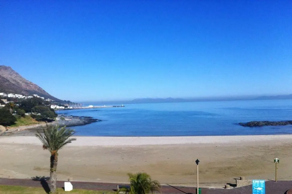 Gordon'S Shore Luxury Apartments - Solar Powered Gordons Bay