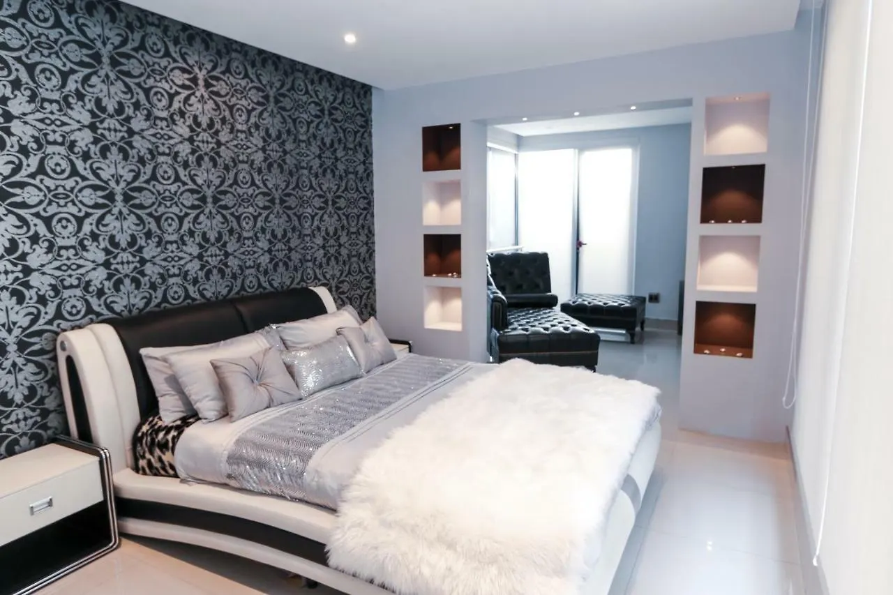 Gordon'S Shore Luxury Apartments - Solar Powered Gordons Bay South Africa